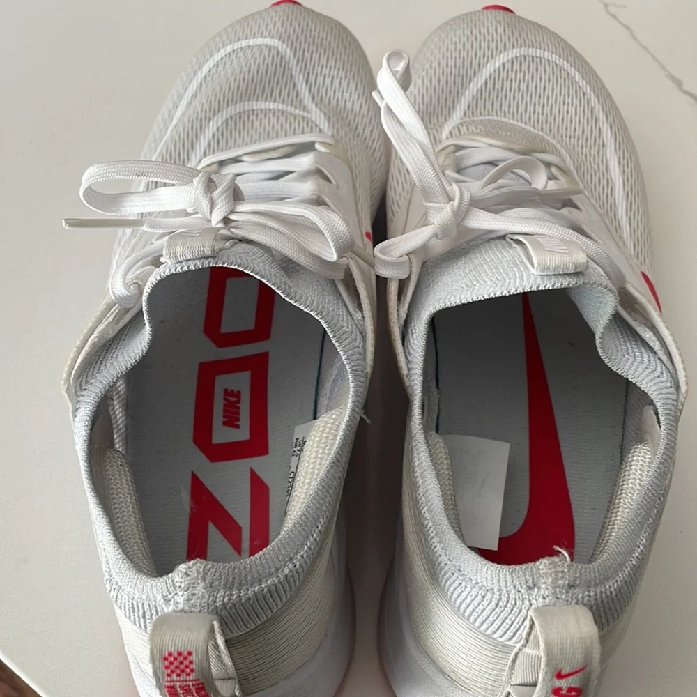 Nike Zoom Fly 4 Flyknit - Picture 6 of 9